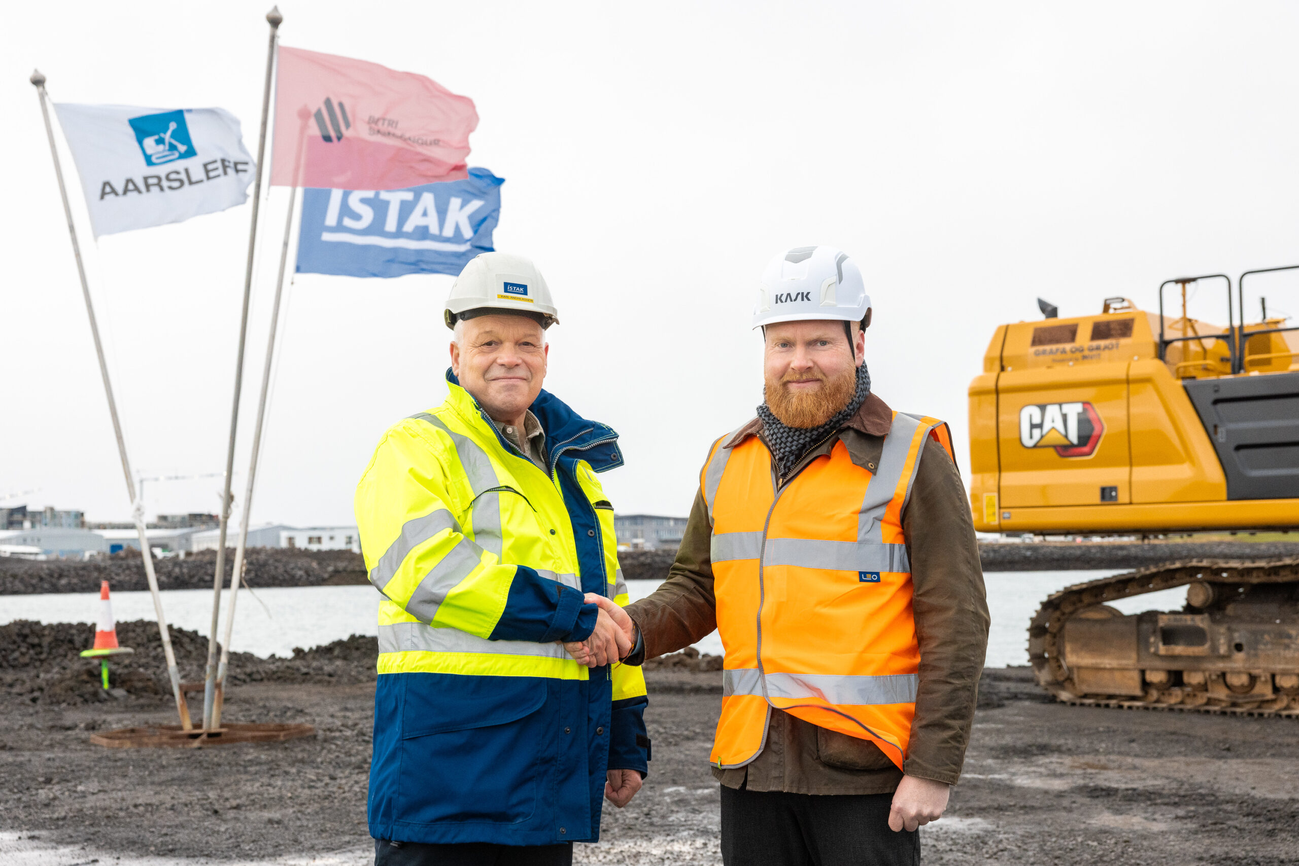 Verksamningur undirritaður um smíði Fossvogsbrúar